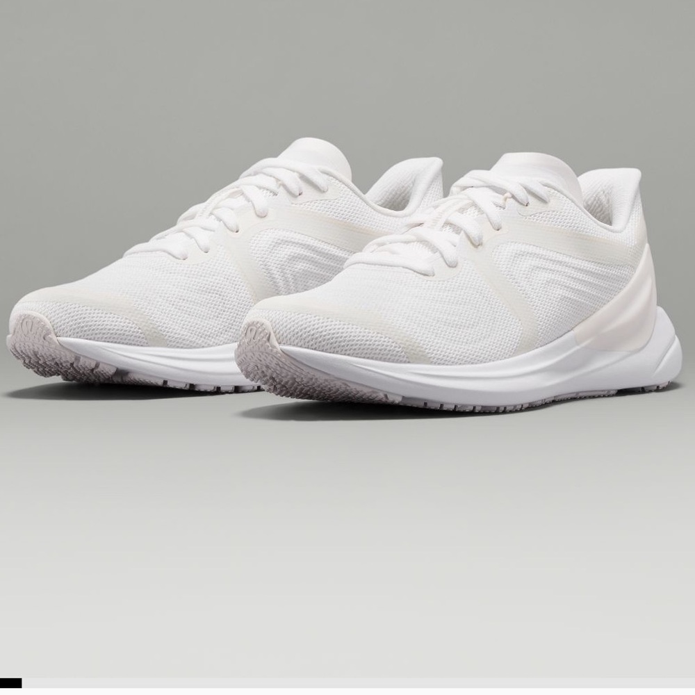 Lululemon Blissful running shoe